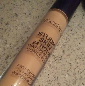 Smashbox Waterproof Concealer!
